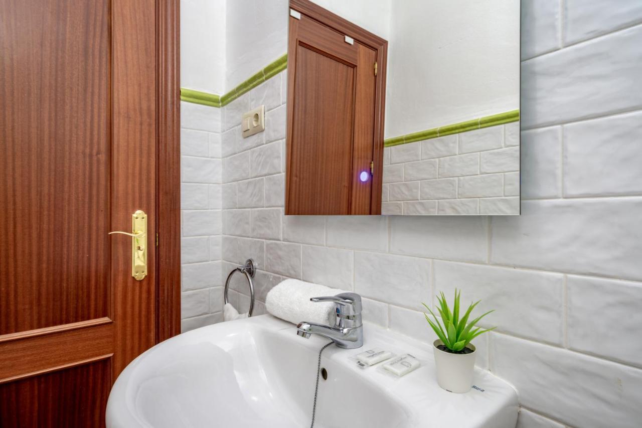 Spacious Flat In The Heart Of Torremolinos Ref 39 Apartment Exterior foto